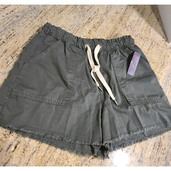 Women's 7-9 NOBO Super High Rise Tie Waist Frayed Hem Beachy GreenMom Shorts NWT - Picture 1 of 11